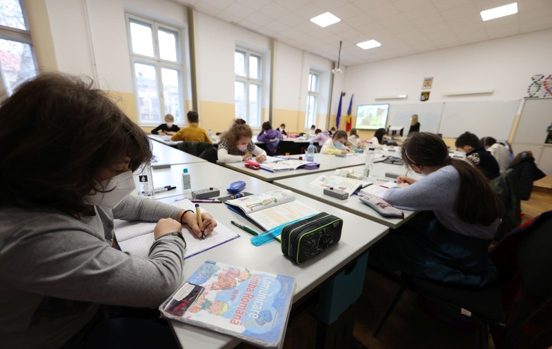 Managerul spitalului Grigore Alexandrescu: „Închiderea școlilor nu e o soluție. Problema sunt părinții nevaccinați”