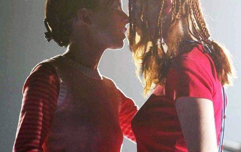 Fetele de la t.A.T.u au încins scena de la "Vocea României". Uite cât de mult s-au schimbat! | FOTO