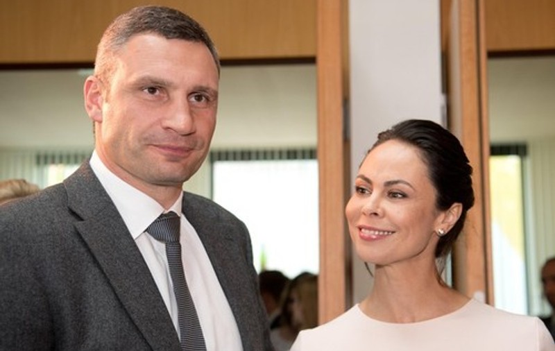 Vitali Klitschko, primarul Kievului, divorțează după 25 de ani de căsnicie. „A fost dorința ambelor părți”