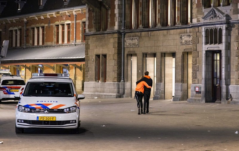 Țările europene, în fața unor noi restricții. Cele mai dure măsuri impuse după creșterea cazurilor COVID