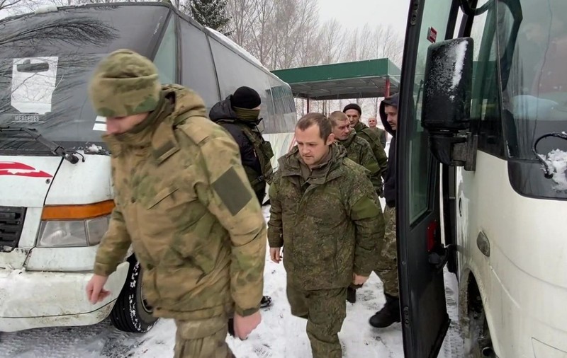 Război în Ucraina, ziua 346 | Rusia continuă ofensiva în est. Un nou schimb de prizonieri între Kiev și Moscova