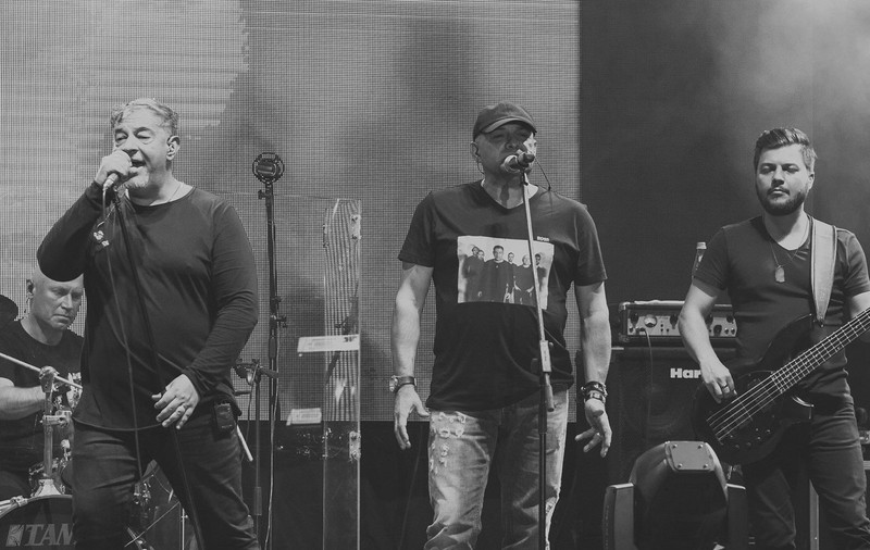 EXCLUSIV/ Gabi Balint se lansează în muzică. Fostul fotbalist cântă la saxofon și lucrează la primul său album