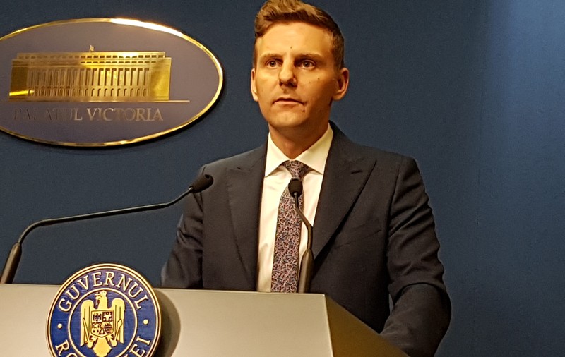 Guvernul spune că Ordonanța care corectează salariile scăzute nu este discriminatorie: Din contră, repară unele inechități