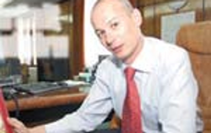 Olteanu a parasit biroul de ministru