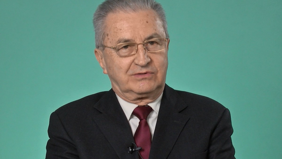 Mii de oameni au organele altor oameni, transplantul le-a salvat viaţa. În durerea pierderii unui apropiat, generozitatea este fără margini, spune profesorul Radu Deac, președintele Agenției Naționale de Transplant, într-un interviu pentru Libertatea.