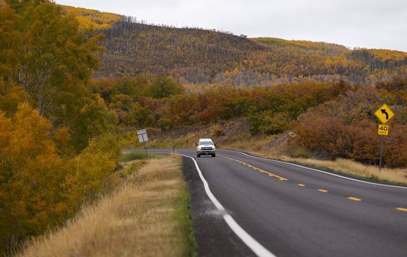Un schior american de 21 de ani a murit după ce a încercat să sară peste o autostradă din Colorado