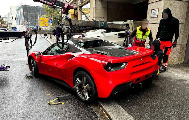 Clan românesc lăsat fără un Ferrari de 200.000 de euro și case și bijuterii de 3,4 milioane de euro, în Germania: „60 de suspecți de fraudă și evaziune cu vânzarea de mașini de lux”