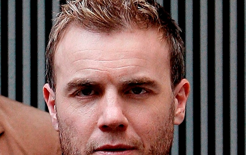 TRAGEDIE în familia lui Gary Barlow. Tatăl-vedetă al anului şi soţia lui au pierdut un copil 
