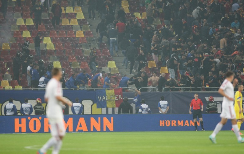 UEFA a deschis o anchetă în urma incidentelor de la meciul România - Ungaria