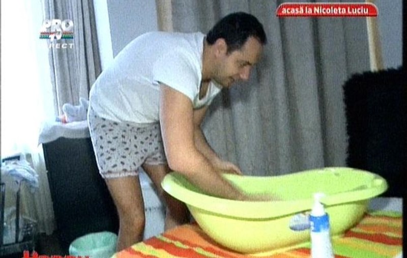 Cătălin Măruță, în chiloții Nicoletei Luciu | FOTO