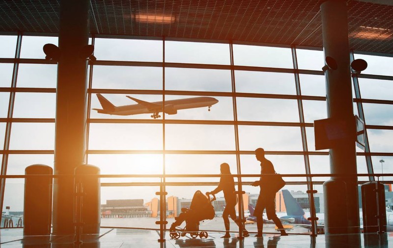 Greșeala banală făcută acasă care îți poate strica vacanța în aeroport. De ce o femeie a fost la un pas să nu fie lăsată în avion