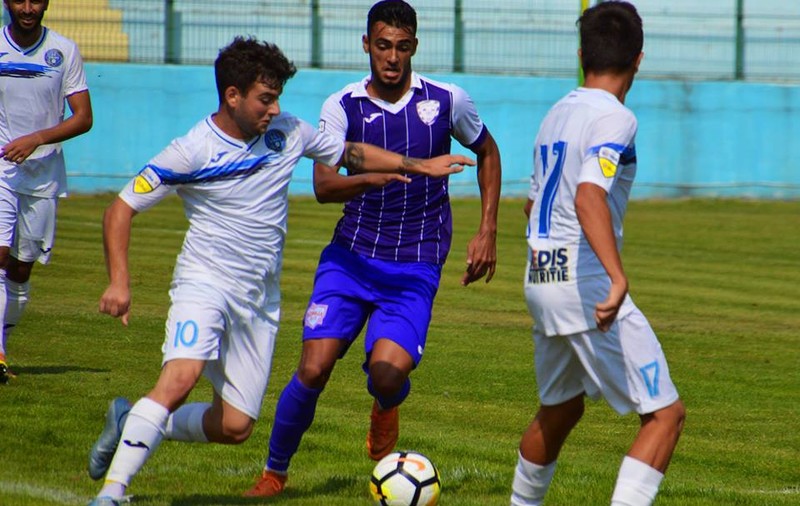 Liga 2, etapa a 31-a. Petrolul nu renunță. U Cluj și-a făcut de cap la Brăila: 8-0!
