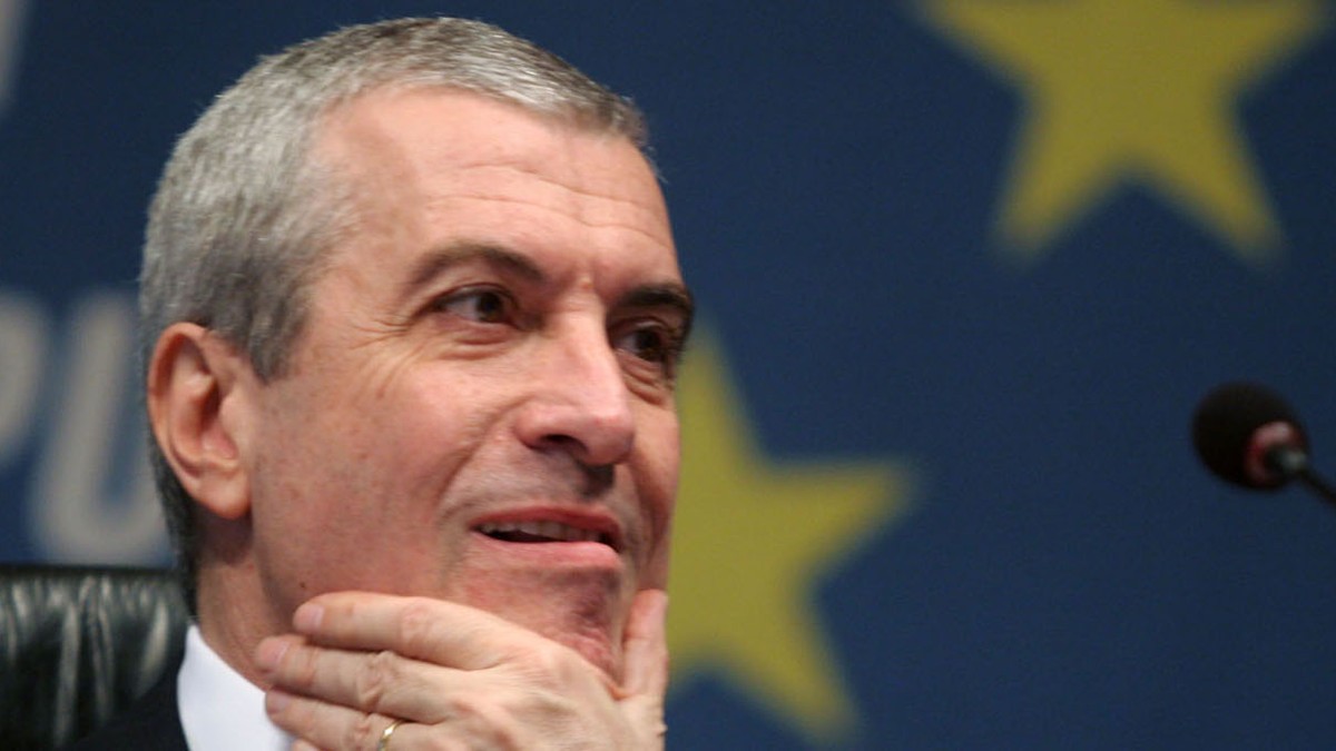 Tăriceanu spune că Paul Lambrino este un bastard și fără eleganță