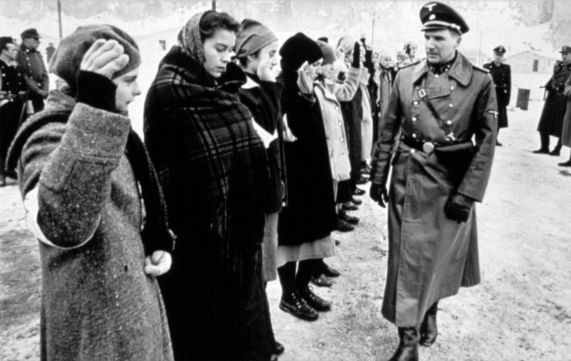 10 filme emoționante care îi vor face până și pe bărbați să plângă