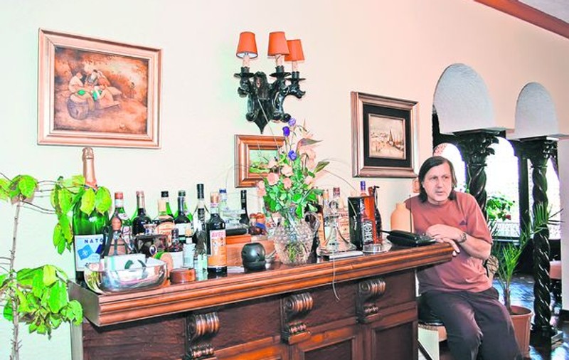 «Nasty» şi-a vândut casa din Paris