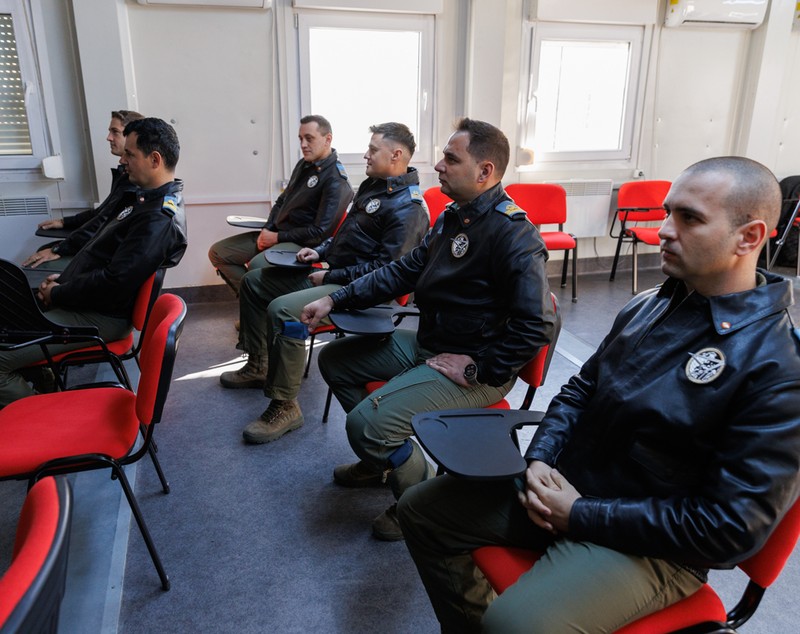 Ministrul Apărării: „Piloţii români au început pregătirea în cadrul Centrului European de Instruire F-16 de la Feteşti”