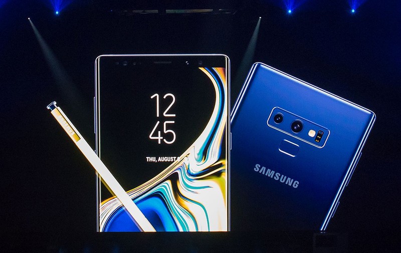 Samsung Galaxy Note 9 vrea să atragă consumatorii cu jocul Fortnite și un parteneriat cu Spotify