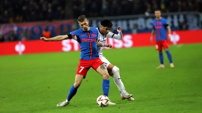 Florin Tănase s-a accidentat si a parasit terenul