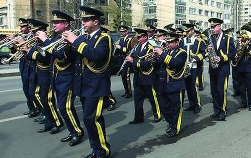 Ziua Armatei Române, sărbătorită în Parcul Izvor. Ce putem vedea acolo