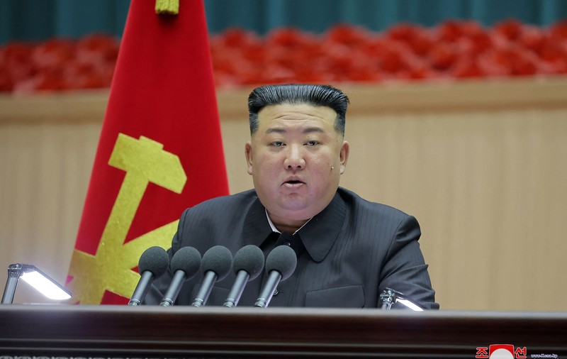 Kim Jong-un a ordonat „accelerarea pregătirilor de război” în Coreea de Nord din cauza „situaţiei politice şi militare grave”