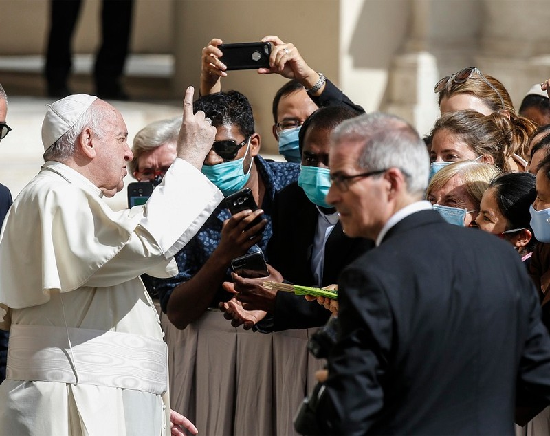 VIDEO | Papa Francisc a reluat întâlnirile cu credincioșii, după șase luni de pauză. Țara pentru care s-a rugat Suveranul Pontif