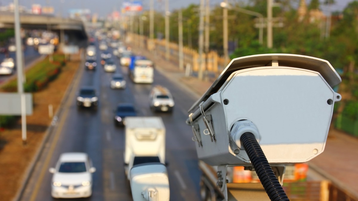 cameră mobilă trafic mașini