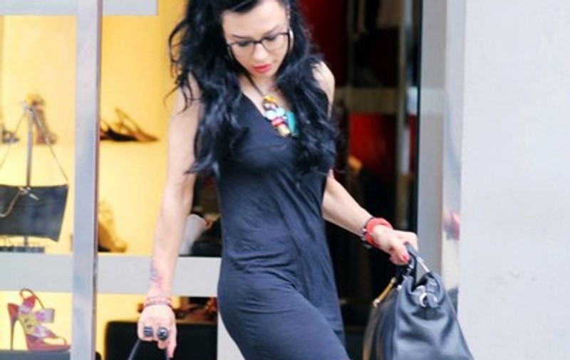 DJ Wanda face "smart shopping" pe Calea Victoriei: "Mi-am luat pantofi de 6.000 ron de la reduceri" 