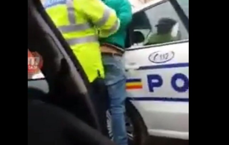 Fetiţă de 6 ani, violată după ce a fost ademenită cu ciocolată şi haine, în judeţul Braşov