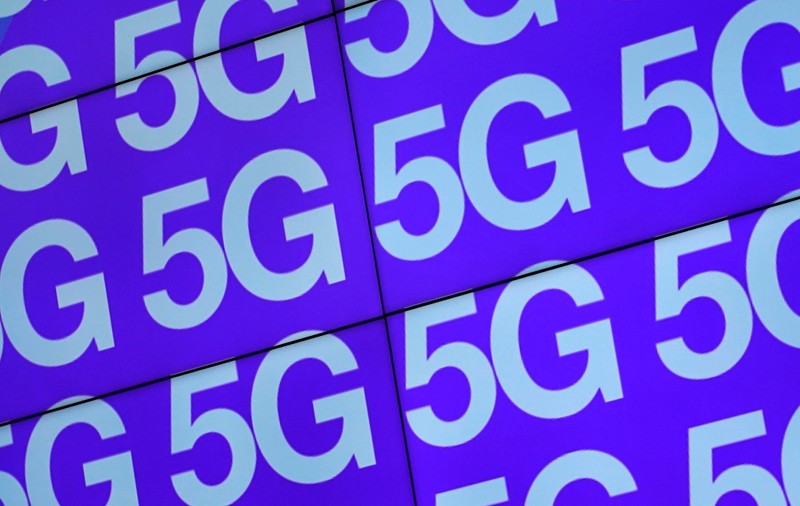 Coliere și accesorii care ar fi trebuit să ofere protecție împotriva 5G s-au dovedit a fi radioactive