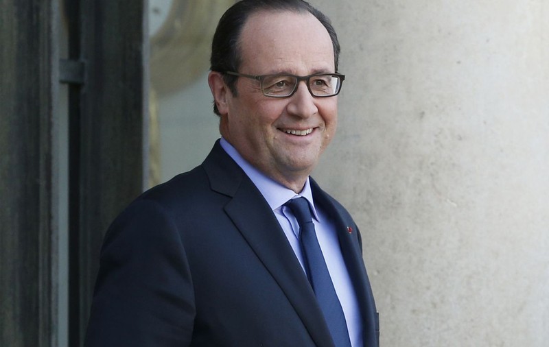 Primele imagini cu Francois Hollande şi noua lui iubită, la palatul prezidenţial | FOTO