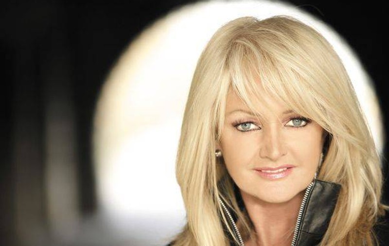 Bonnie Tyler a cântat pe scena X Factor! | VIDEO