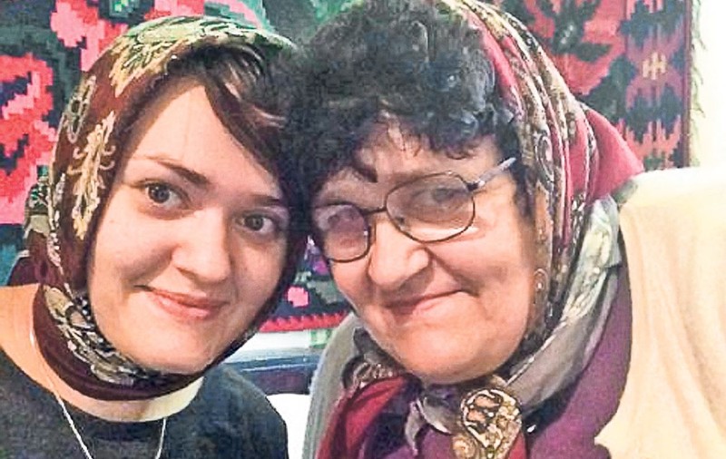 Şi-a regăsit mama după 25 de ani | O româncă adoptată în 1990 de un cuplu din Canada e în culmea fericirii