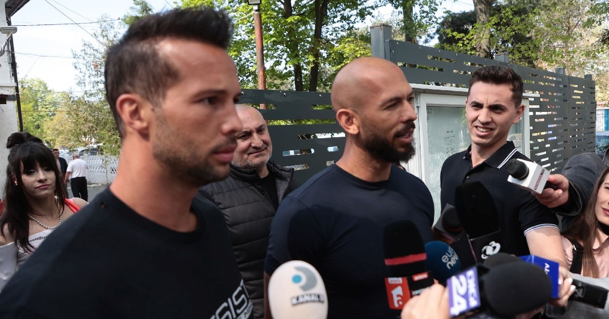 Fraii Tate s-au prezentat la sediul Politiei Voluntari, județul Ilfov, pentru a semna controlul judiciar, marti 22 aprilie 2025, in Bucuresti.