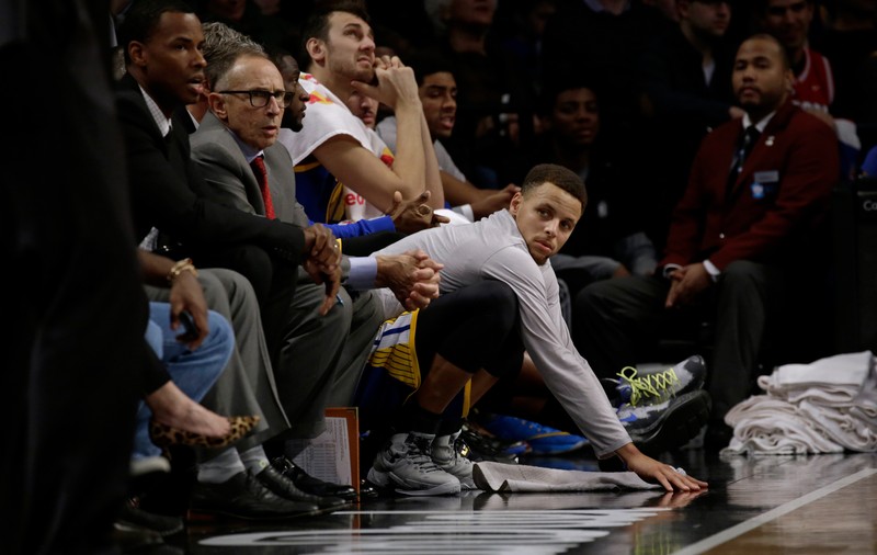 ”Monștrii” de la Golden State Warriors nu pot fi opriți: 44 de puncte într-un singur sfert!