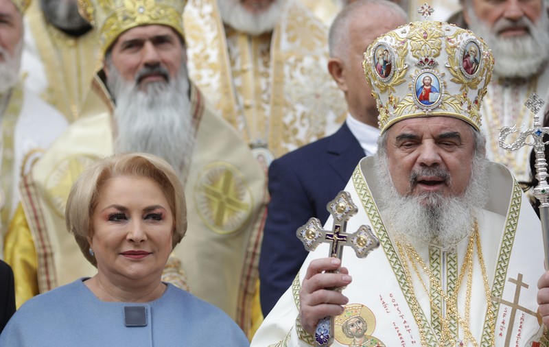 Viorica Dăncilă a participat la slujba dedicată Sf. Dumitru. Pentru ce s-a rugat premierul