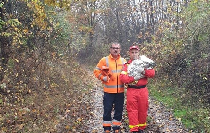 O femeie din Vâlcea a născut singură acasă pentru că ambulanța SMURD nu a putut ajunge la ea