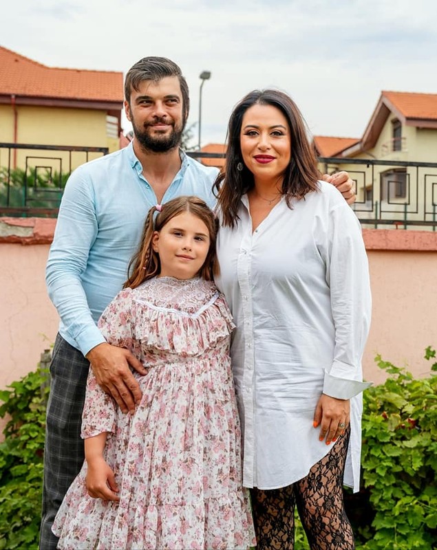 Marius Elisei își aniversează astăzi ziua de naștere. Oana Roman l-a surprins cu un mesaj de dragoste, însă el a făcut un anunț neașteptat