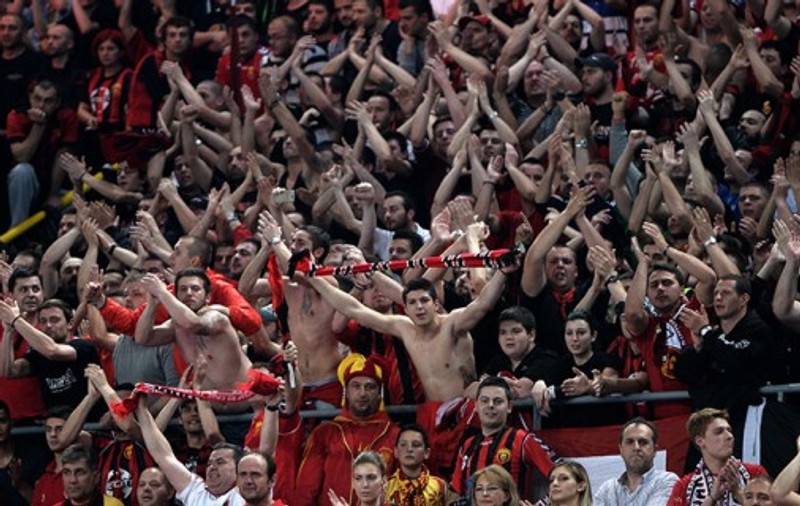 VIDEO ȘOCANT / Şi-a pierdut o mână la derby-ul Macedoniei