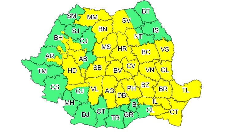 Codul galben de furtuni este valabil astăzi, 15 august, între orele 11.00 şi 22.00