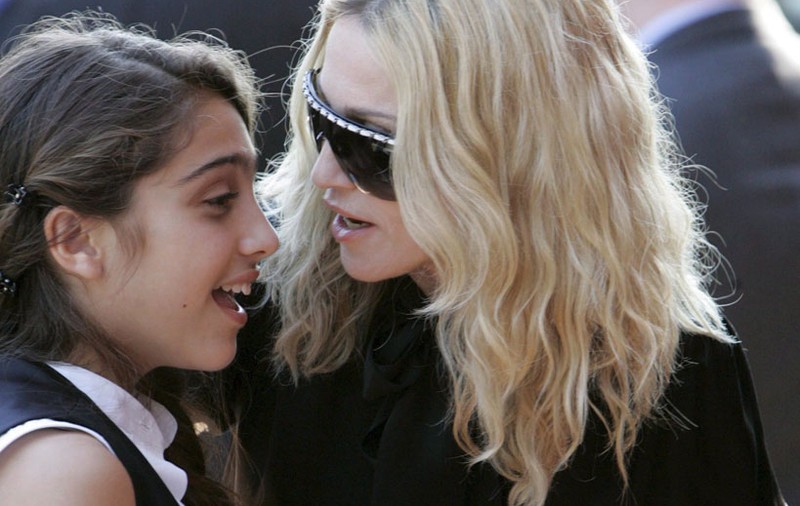Madonna îi recomandă fiicei sale să se îmbrace mai conservator