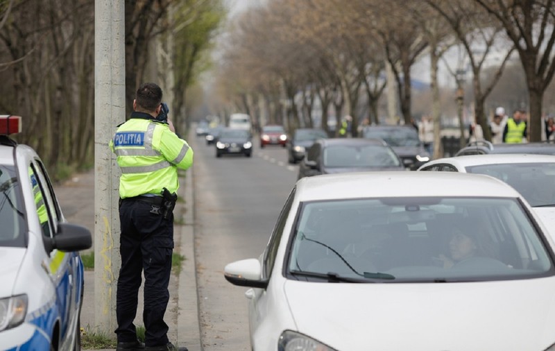 Șoferii vor putea să-și plătească amenzile de circulație mai simplu, după șase ani de la promulgarea legii