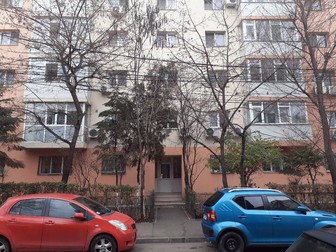 Grundbock Augusta Caterina a locuit în acest bloc din 1981