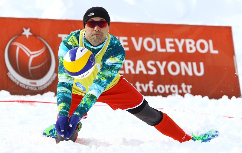 România s-a calificat la primul Campionat European de volei pe zăpadă