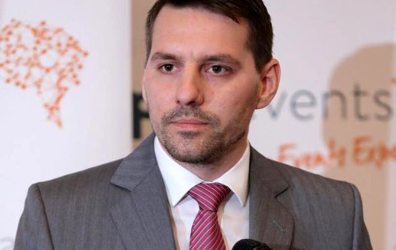 Fostul Principe Nicolae luptă pentru titlul său. Vrea cu orice preț să-și recapete drepturile de membru al familiei regale