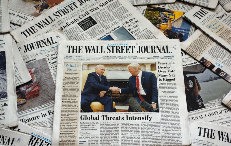 China expulzează trei ziariști Wall Street Journal după un articol critic la adresa Beijingului