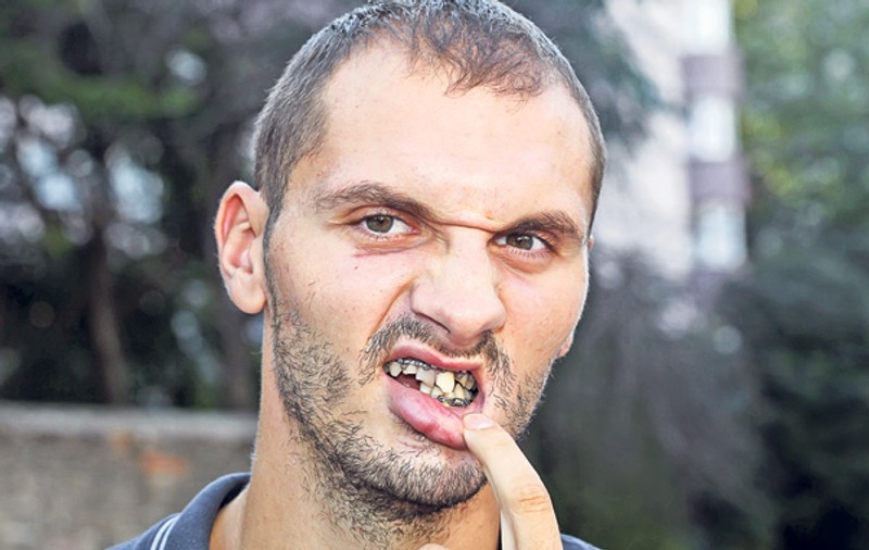Caiacistul Iustin Porcăraşu suferă cumplit în urma accidentului de luna trecută: «Am dureri teribile de dinţi»
