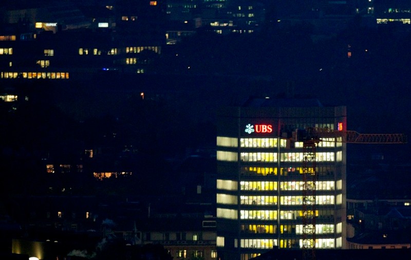 Atacuri cu bombă la două bănci din Irlanda de Nord