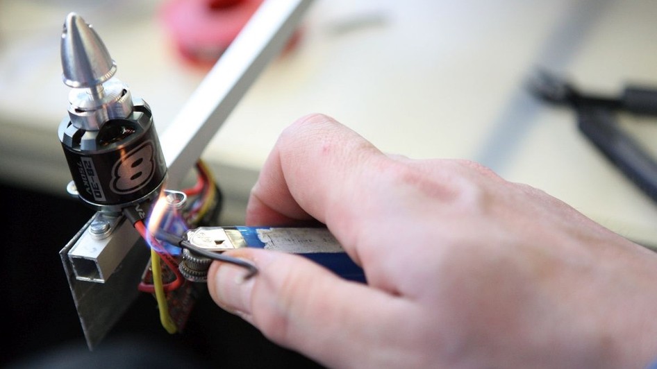 Inginerii de la EPFL au inventat primul motor în formă de fir. Foto: Getty Images