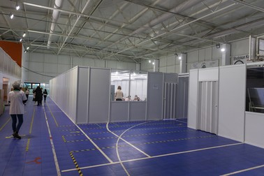 La Școala „Sf. Andrei”, orele se țin în clase improvizate în sala de sport