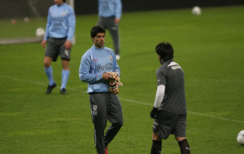Ce s-au mai distrat reprezentanţii Uruguayului la antrenamente! | FOTO
